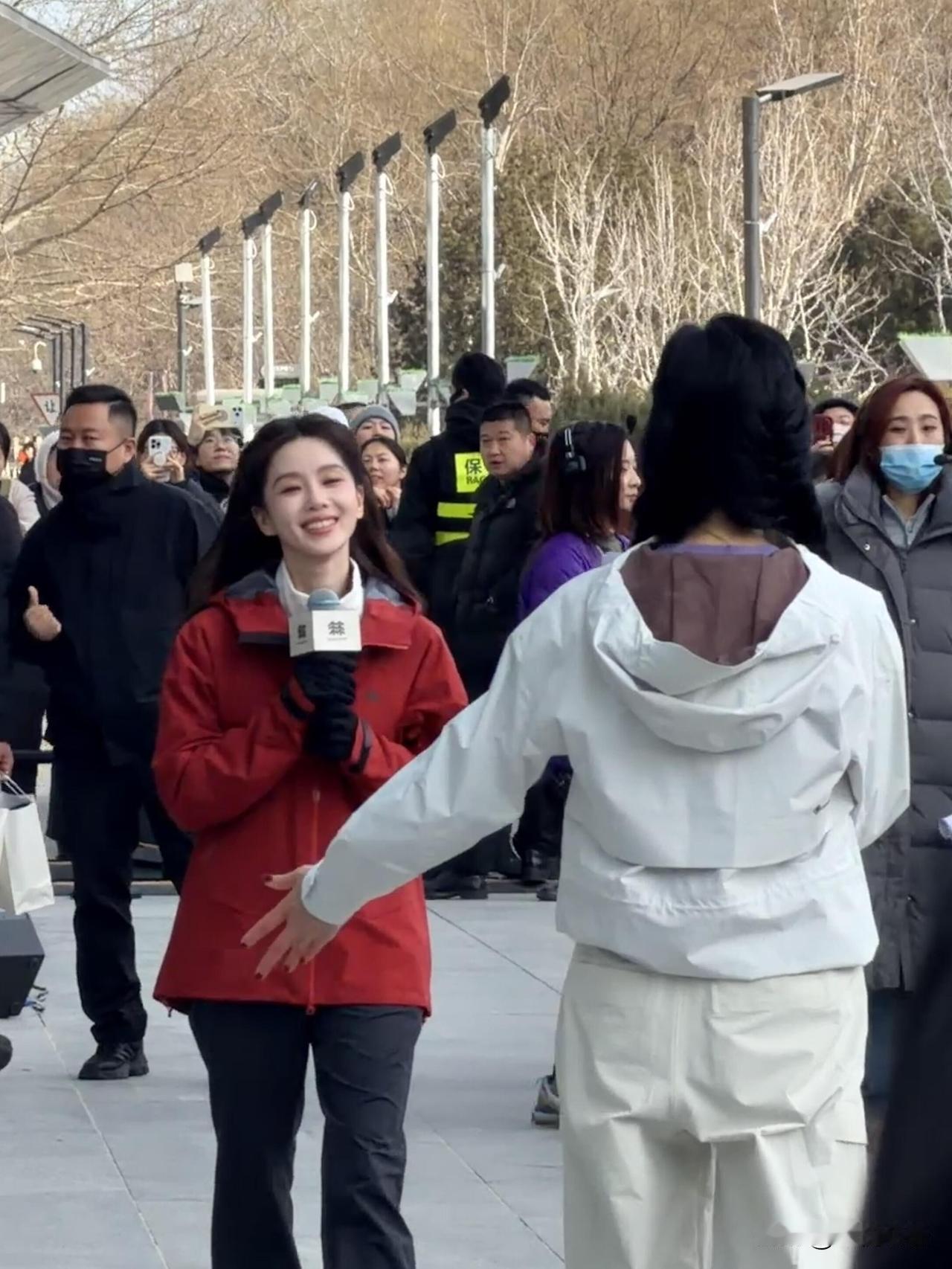 在北京华贸可隆看见刘诗诗了！华贸可隆开业现场剪彩仪式现场，诗诗超美，同款必须