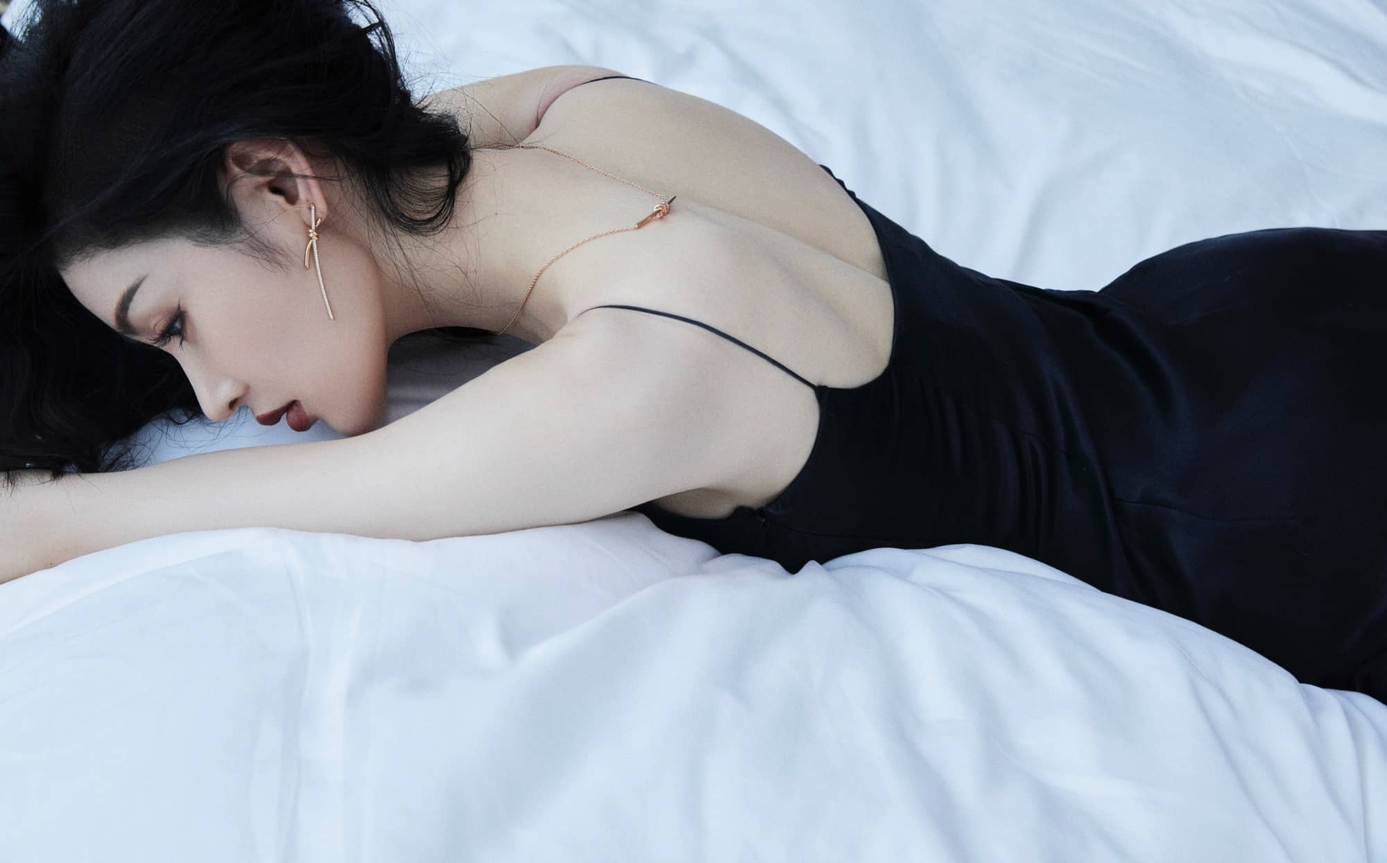 张天爱吊带穿搭小合集​​​