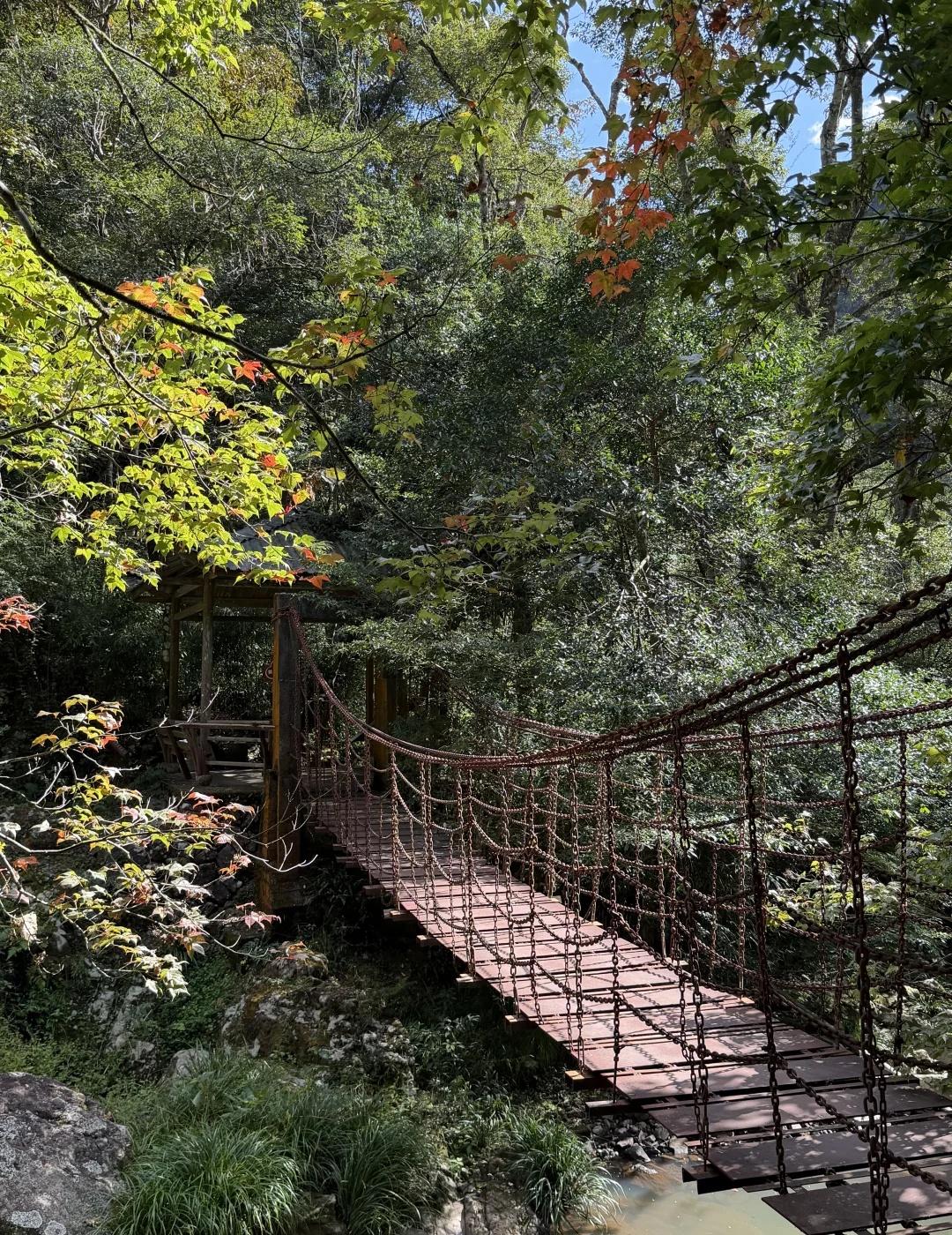 福州三叠井冬徒｜OOTD建议+黄金拍照机位清单被瀑布包围的一天，痛快吸氧中……