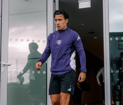 时隔8个月回归! 曼联官方: 利桑德罗-马丁内斯正式恢复合练