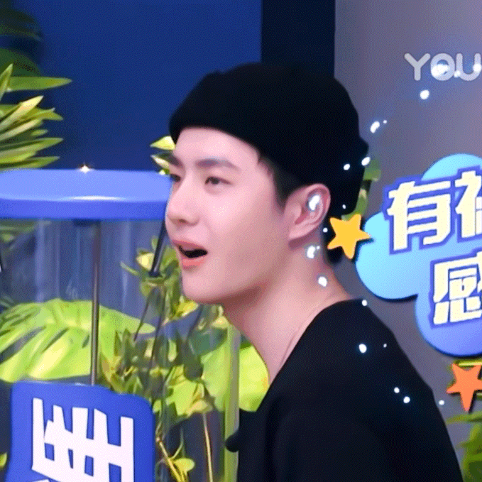 王一博王一博队长笑的甜不甜王一博​​​