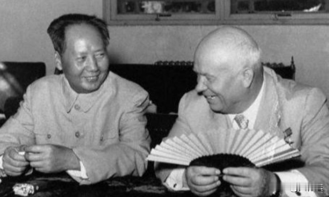 1959年，赫鲁晓夫访华，要求我国释放美军俘虏。时任外长的陈老总立即予以驳斥，谁