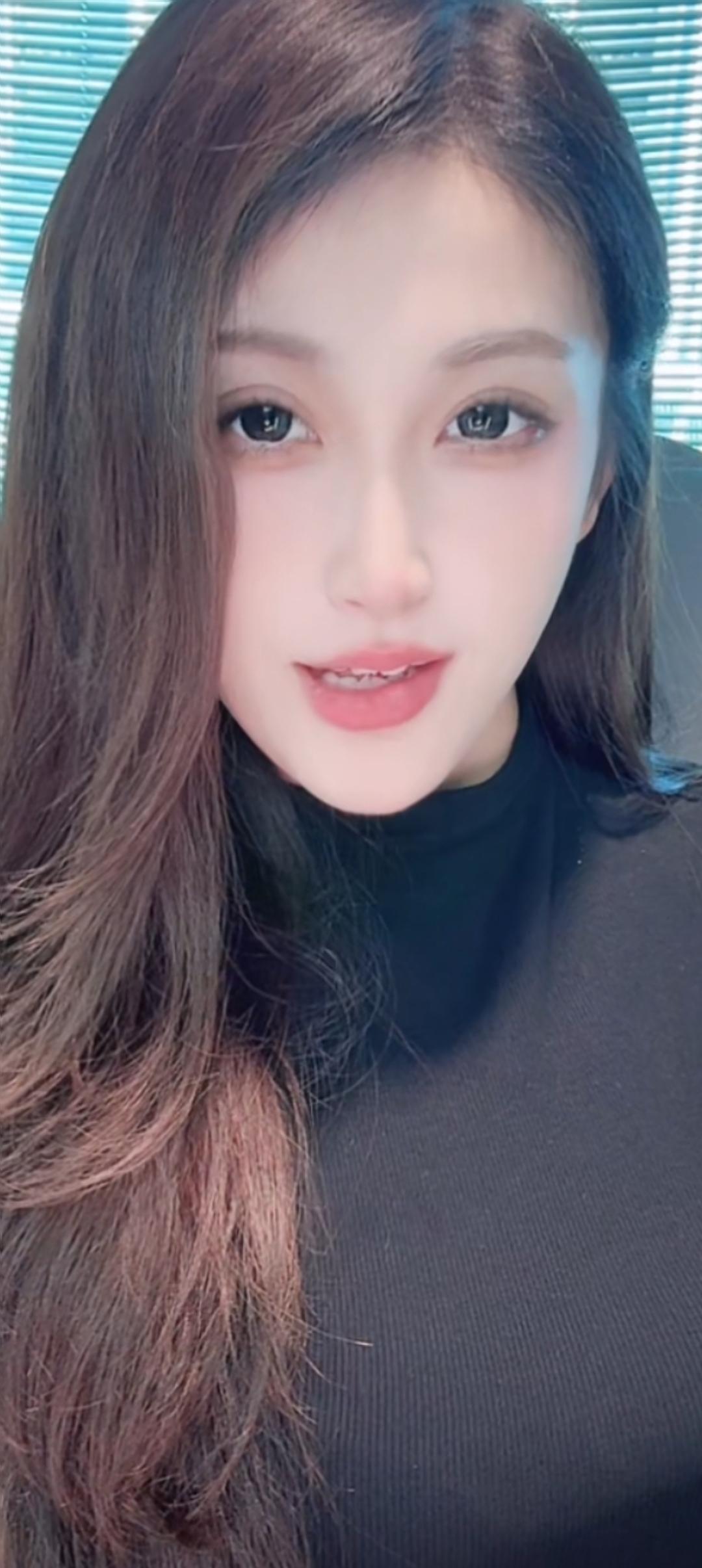 温柔甜美的女孩，微笑照亮你的世界🌟✨