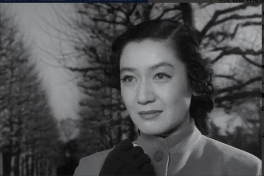 1945年，日本宣布投降，日本天皇为了保命，竟然向麦克阿瑟献上日本最美的女人，把