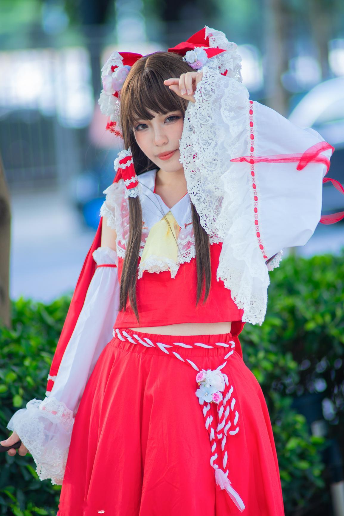 猎人拍漫展漫展分享版(旧库存图)东方project博丽灵梦摄影后期：聆听猎人