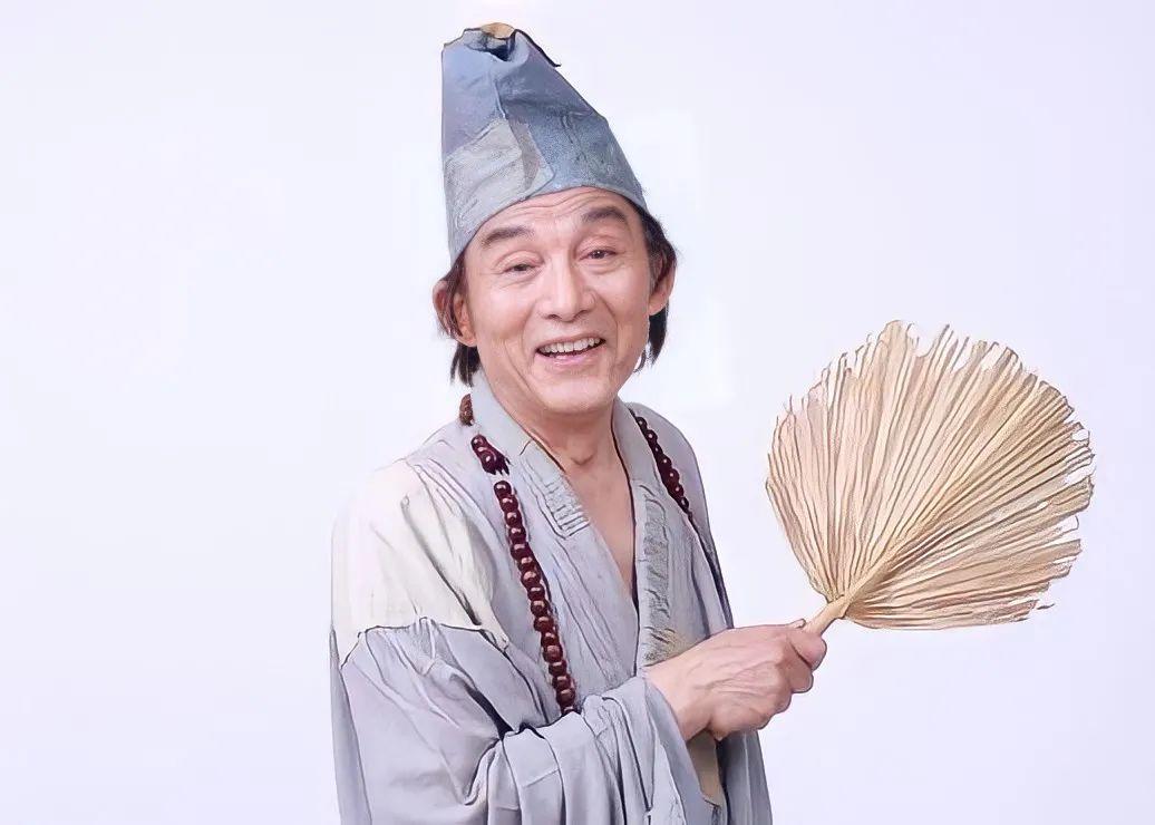 2026年初，91岁的游本昌因慢阻肺急性发作一度病危，血氧掉到80%。家人遵