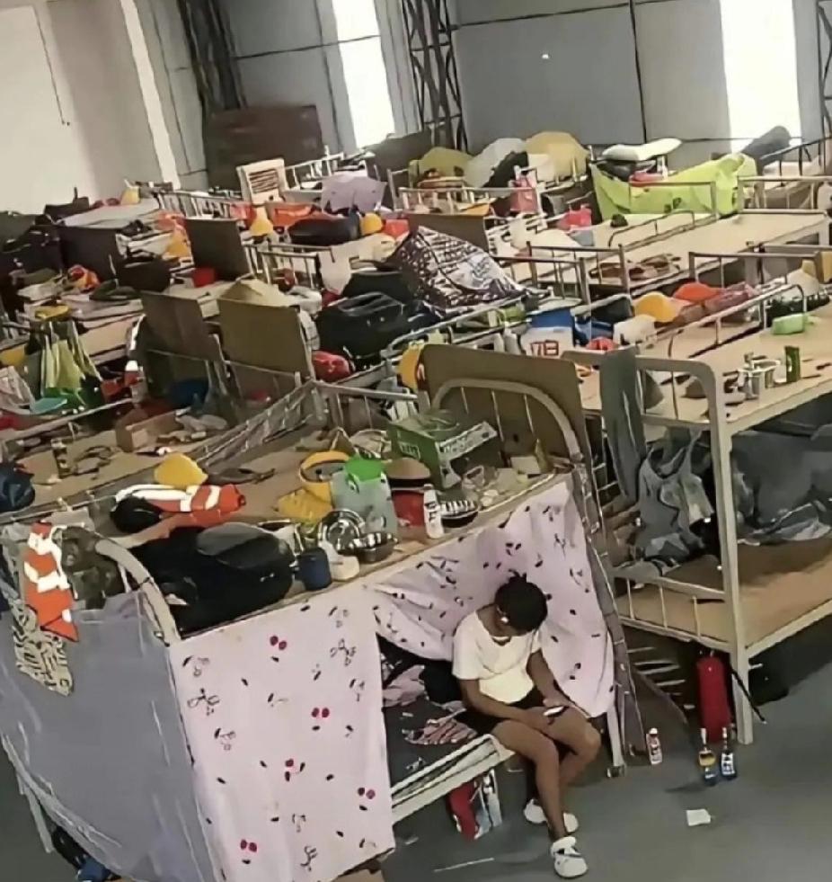 这样的宿舍，你们愿意住吗？