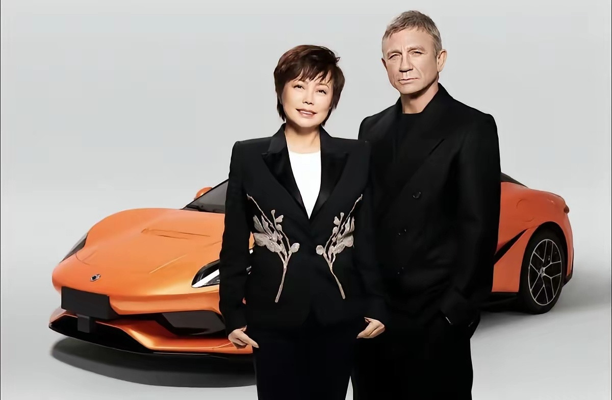 不经意间刷到丹尼尔·克雷格成为腾势品牌全球代言人！这消息太让人惊喜了！巨星助阵腾