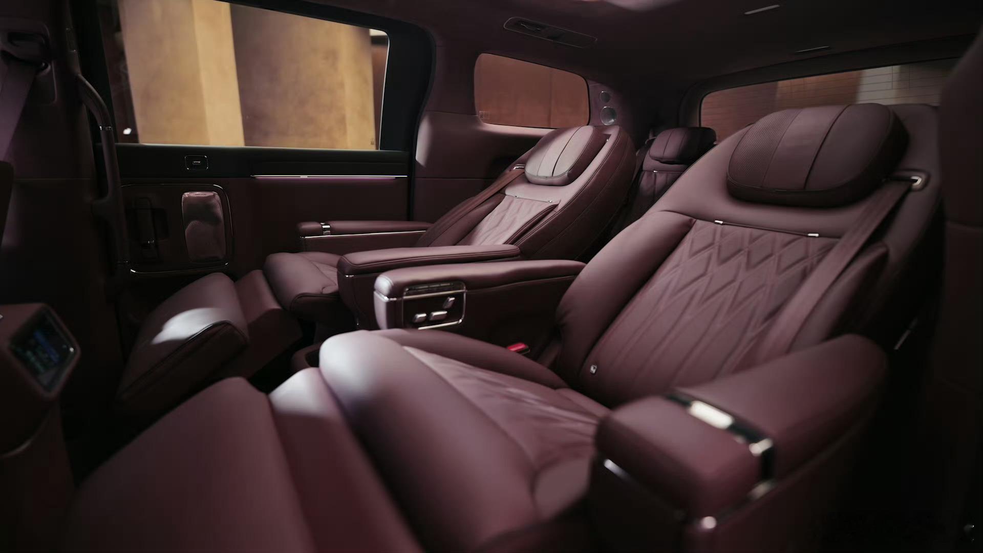 旋转座椅也来了智界V9这座椅玩法可太多变了智界v9智界v9内饰首次曝光