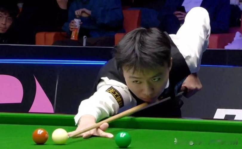 中国斯诺克军团全线飘红北京时间12月17日凌晨，2025年斯诺克苏格兰公开赛第