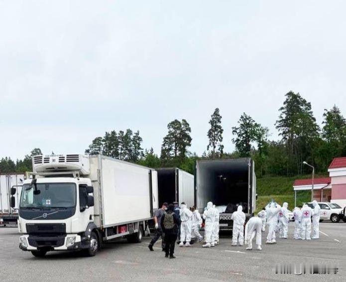 乌克兰数据有提升，但是不多，俄罗斯和乌克兰，上个月又进行了一次遗体交换，俄罗斯同