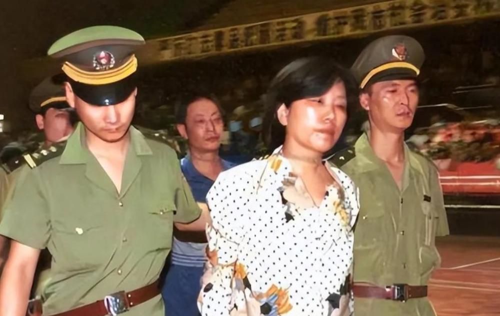 “我就跳个舞，就要枪毙我，我不服！”1985年西安刑场，马上就要被处死刑的女人突