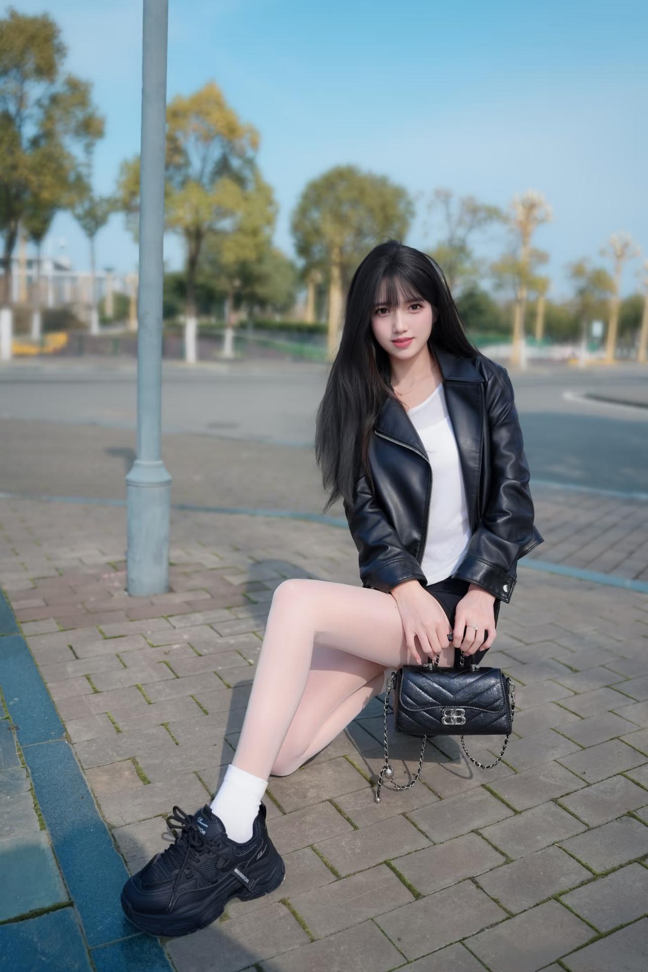 真正的美女到底长什么样活泼可爱，性格开朗，活的潇洒，过的精彩！