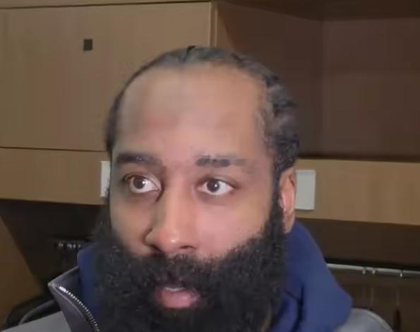 NBA季后赛东部半决赛骑士对阵活塞的对决落下帷幕。赛后，骑士核心球员詹姆斯·哈登