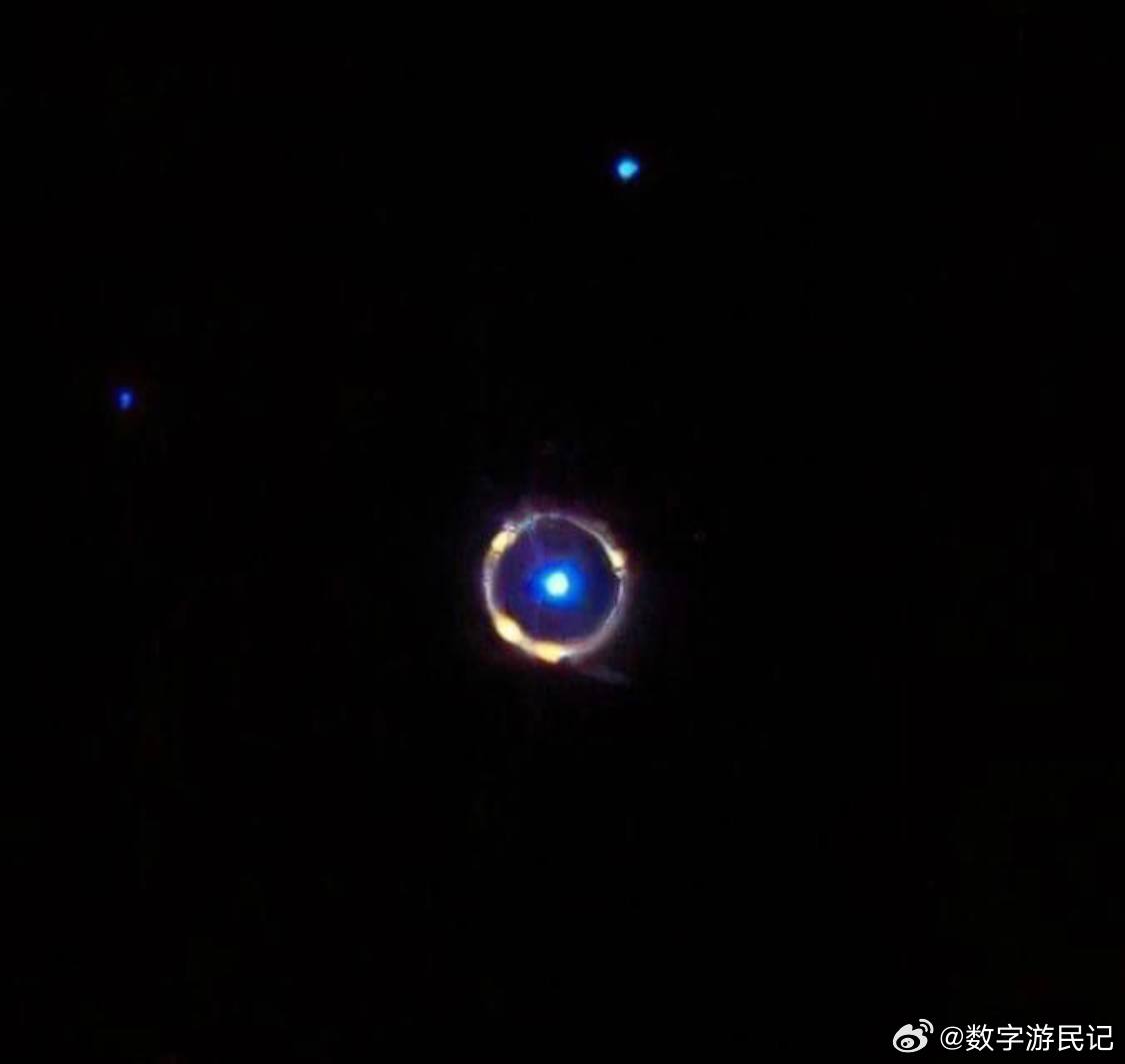 完美的宇宙光环：韦伯捕捉到罕见的引力透镜效应🔭詹姆斯·韦伯太空望远镜捕捉到了
