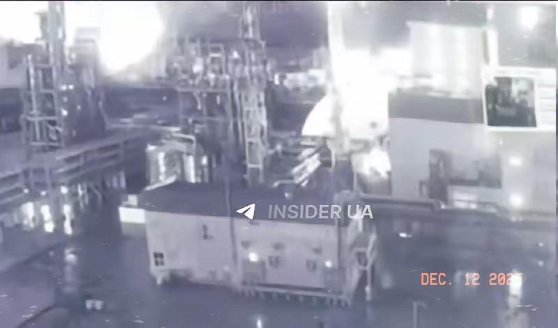 乌克兰无人机刚刚取得了一项历史性的突破——关闭了俄罗斯位于里海的巨型菲拉诺夫斯基