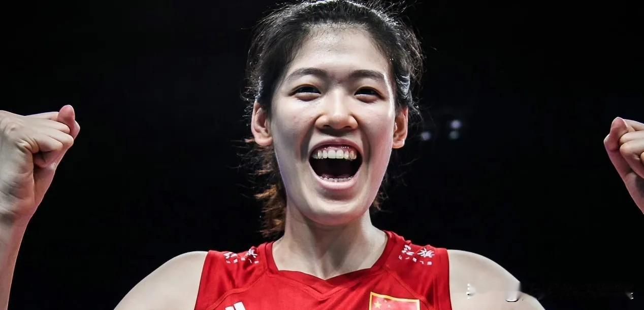 女排三大主力转会全落空？费内巴切官方解释来了！闹得沸沸扬扬的李盈莹、袁心玥、