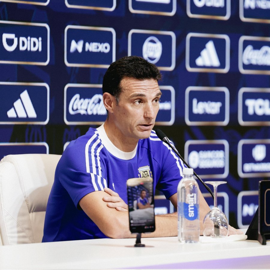 斯卡洛尼赛后新闻发布会坦言今天球队踢的不好！“确实，这场比赛踢得不好，这是事实。