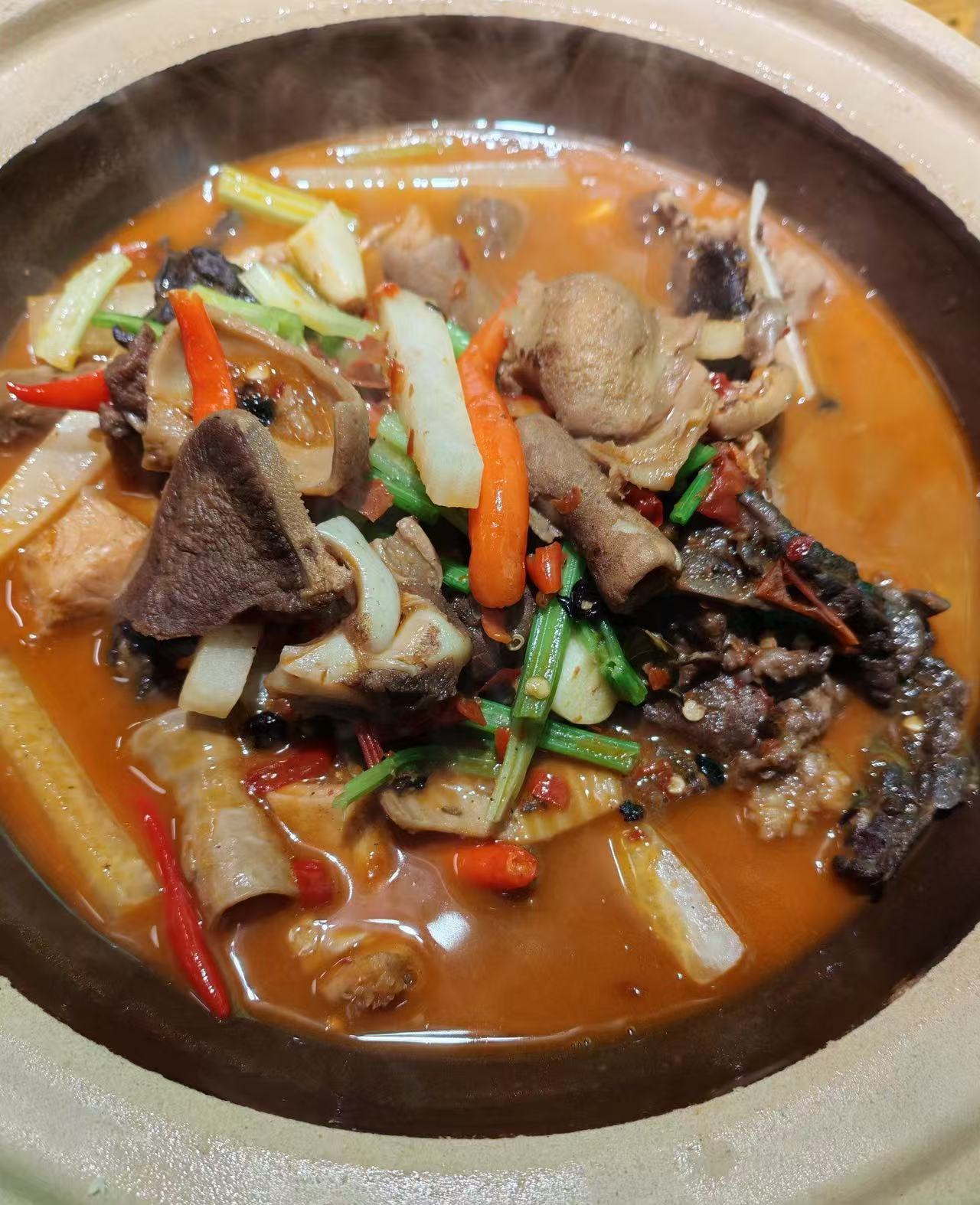 长沙美食，乡里厨师开的店，真的下饭！