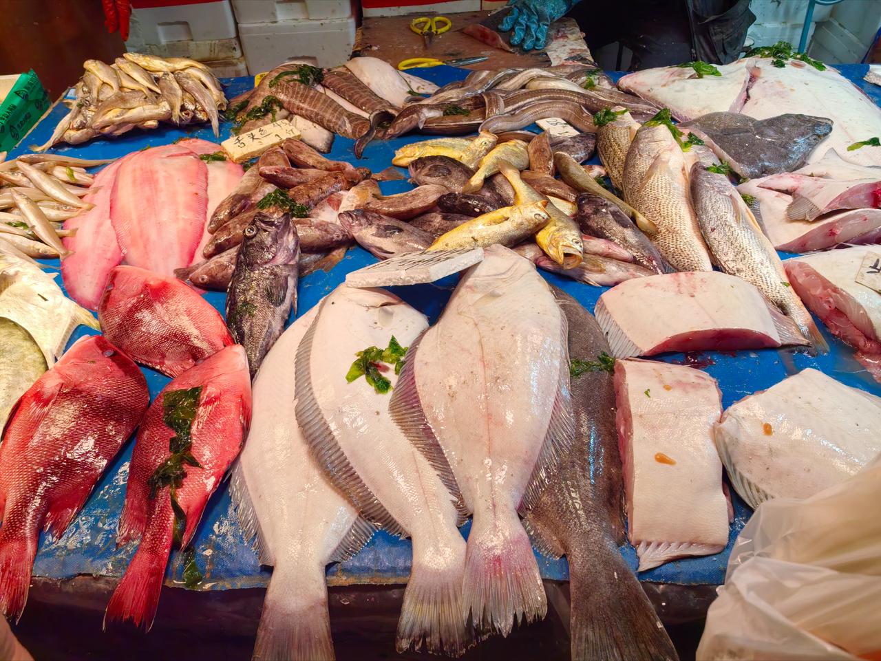 过年，给亲家回礼真的让人好为难。女儿找了外地婆家，现在到了谈婚论嫁的阶段，前