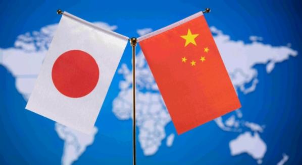 军舰出动了！11月14日，日本防卫大臣小泉进次郎突然发文称，中国的军舰出动了。小