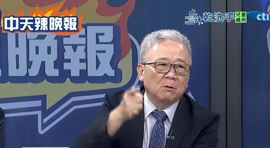 九三大阅兵就是一面照妖镜，照出了一群只会口嗨的假统派，比如栗正杰，他批评小舰长参