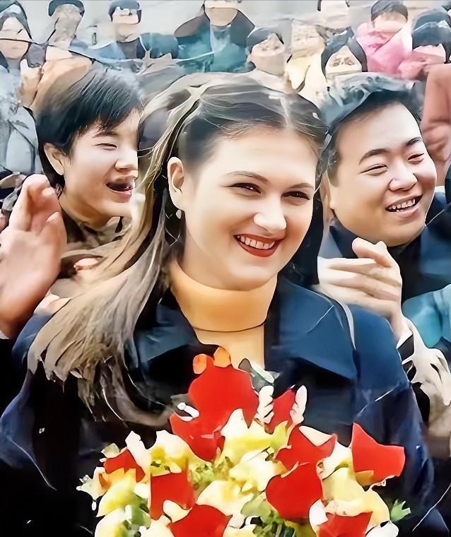 泪目！23岁乌克兰女子，远嫁给河南穷小伙，婚姻8年，生下3个儿子，都上了乌克兰国