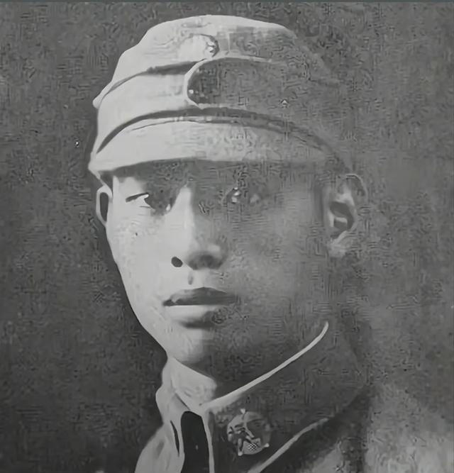 1939年，国军营长史恩华，被日军包围，师长大惊，连忙组织人员营救，谁知营长却说