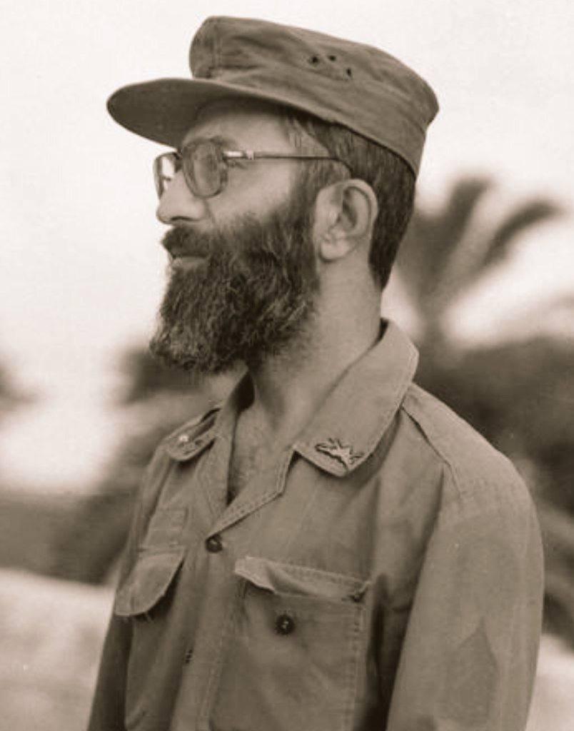 在两伊战争（1980-1988年）期间，未来的伊朗领导人阿里·哈梅内伊。年轻