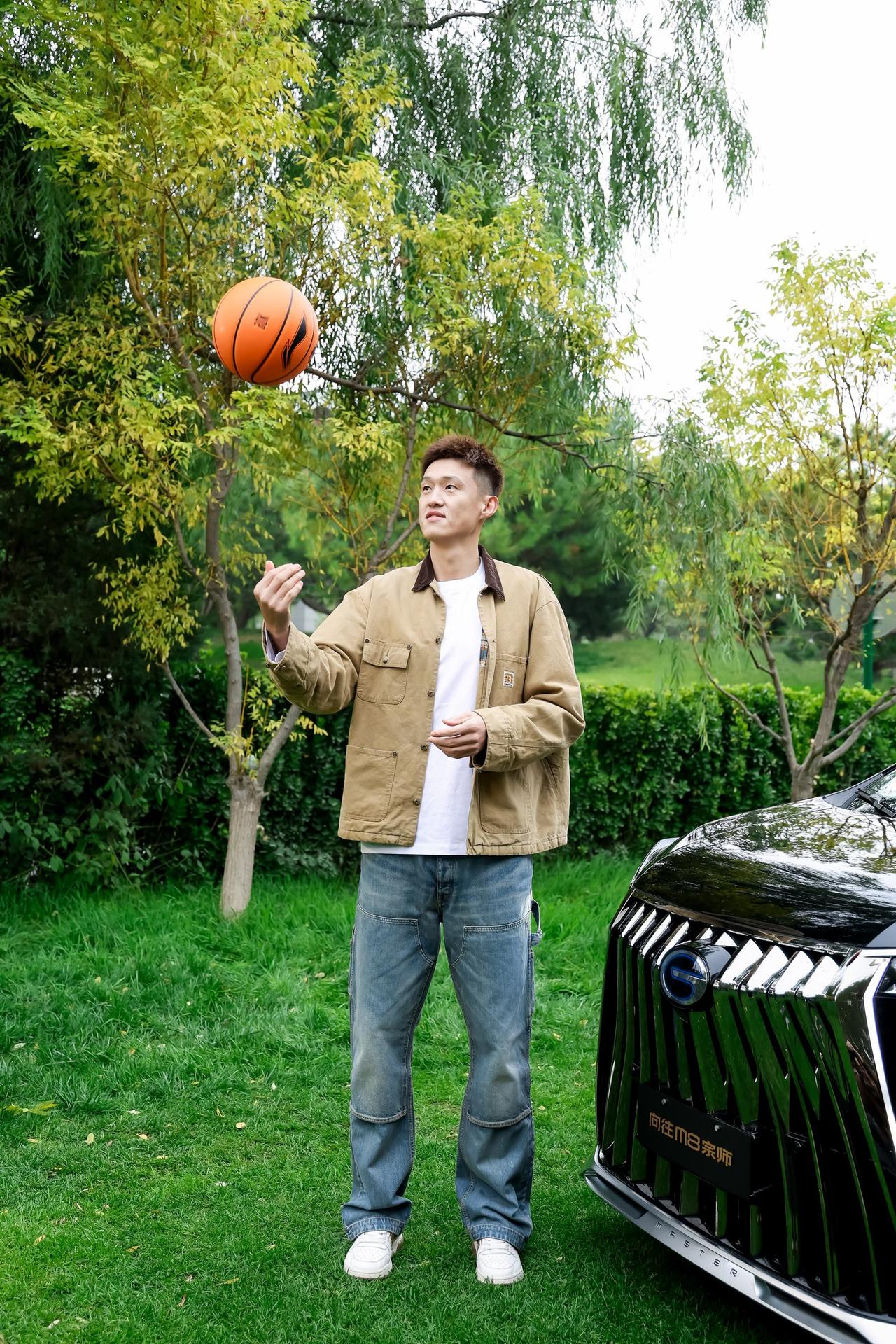 身边好多朋友打算买MPV，都来问我有啥推荐。那我必须得给大家好好讲讲传祺向往M8