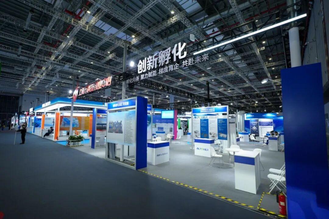 荷兰要是知道中国这件事，怕是要得气得直跺脚！10月12号，中国国际工业博览会上，