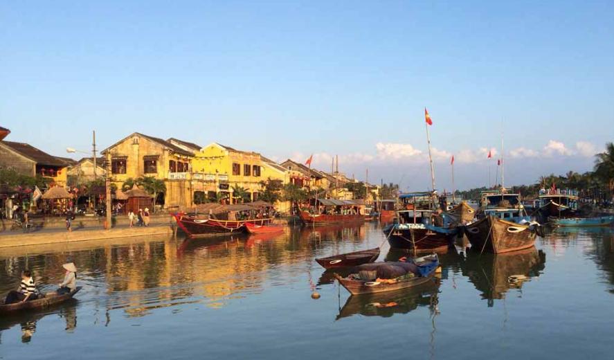 以前，中国外交界常提到一个词儿，印支三国，就是越南、老挝、柬埔寨。这三个国家跟中