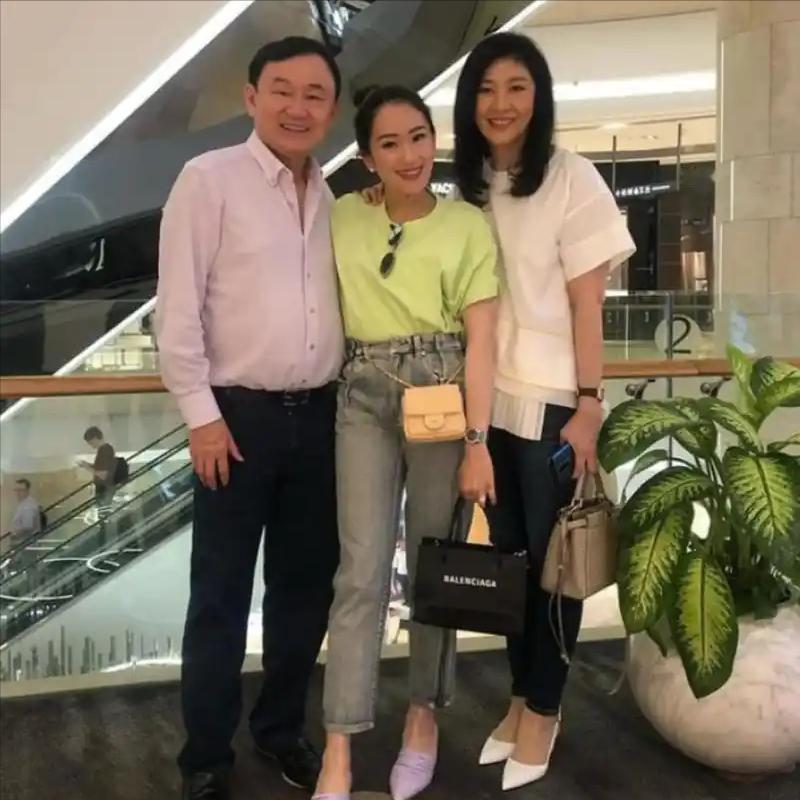 泰国政坛正在上演一个相当罕见的画面，而且地点还在中国。9月8日晚，佩通坦突然晒出