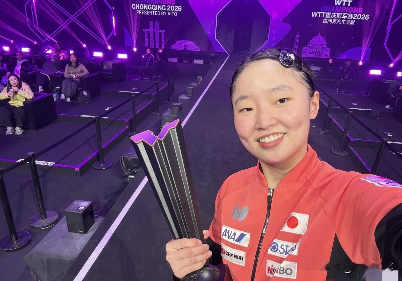 张本美和拿冠军，最该谢的其实是王曼昱所有人都在夸她有天赋。都说她年纪小