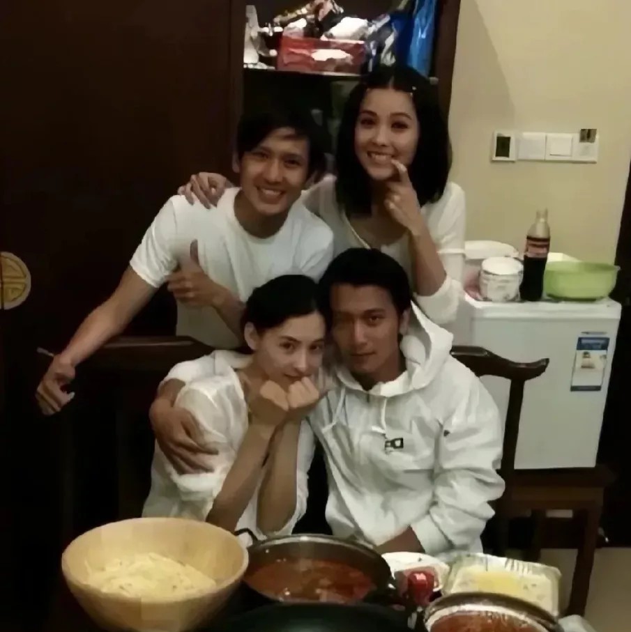 曾以为他们是香港娱乐圈最登对的一对，结果却成了离婚飞快的那对，这种落差谁懂啊！