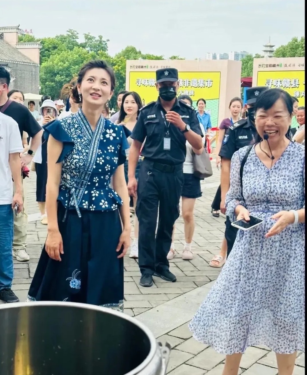 老天呐，差一点没认出来。
