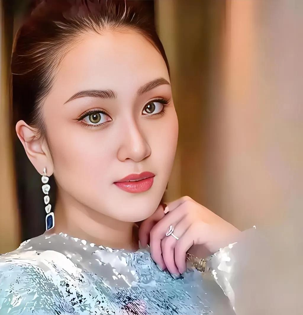 泰国真的离不开佩通坦。为什么泰国要在8月29日对佩通坦进行裁定，因为泰国等