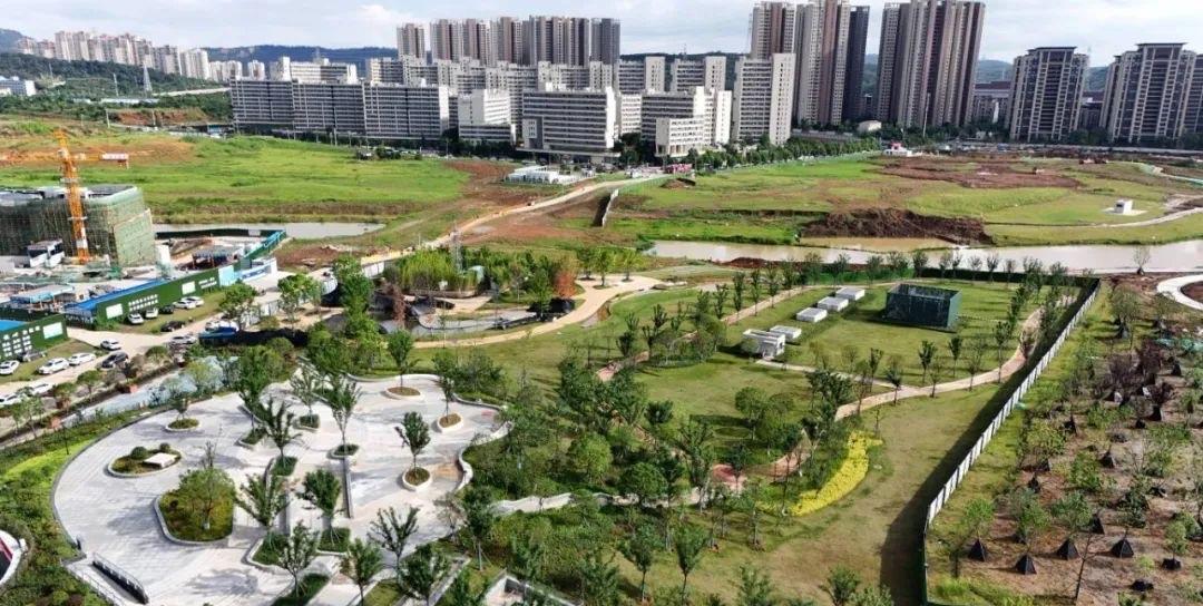 武汉城事！日前，有网友咨询称：咨询花山河河口公园完工时间，何时能够向公众开放？
