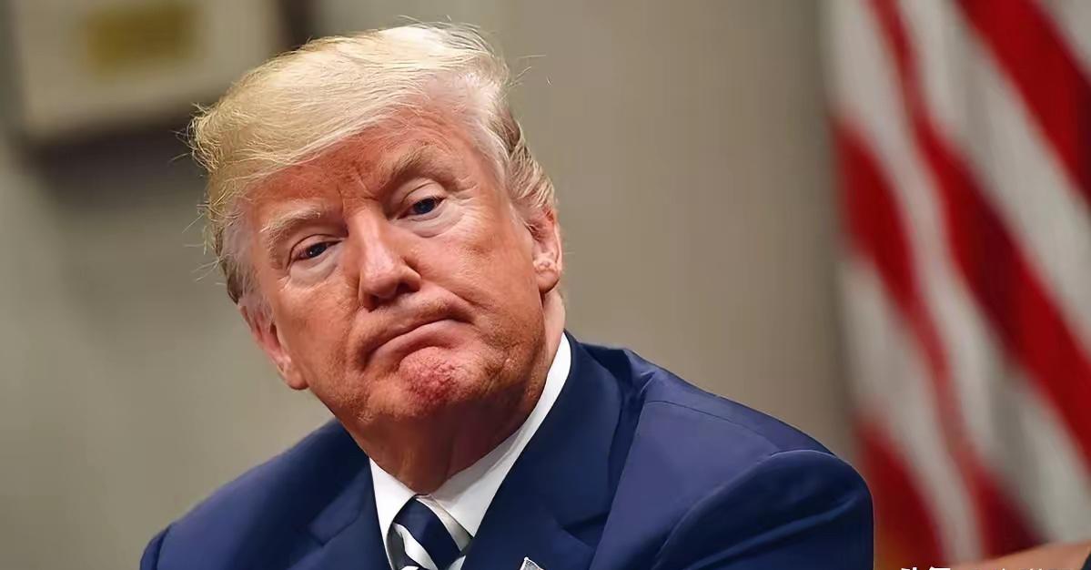 特朗普这一大早的火气，隔着屏幕都能烧到太平洋对岸了！美国当地时间刚起床，他就