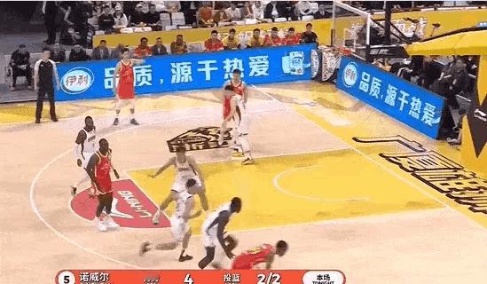 新赛季的CBA争议不断，拼外援又成了热搜，你看广厦的新外援塔克确实无论是身体素质