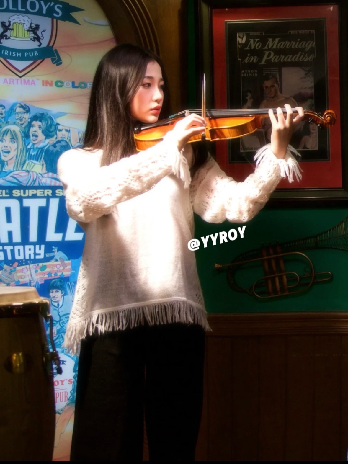 虞书欣天呢这些图我第一次见！🥹素未谋面的李逸凡！🥹cr📕星星会降临