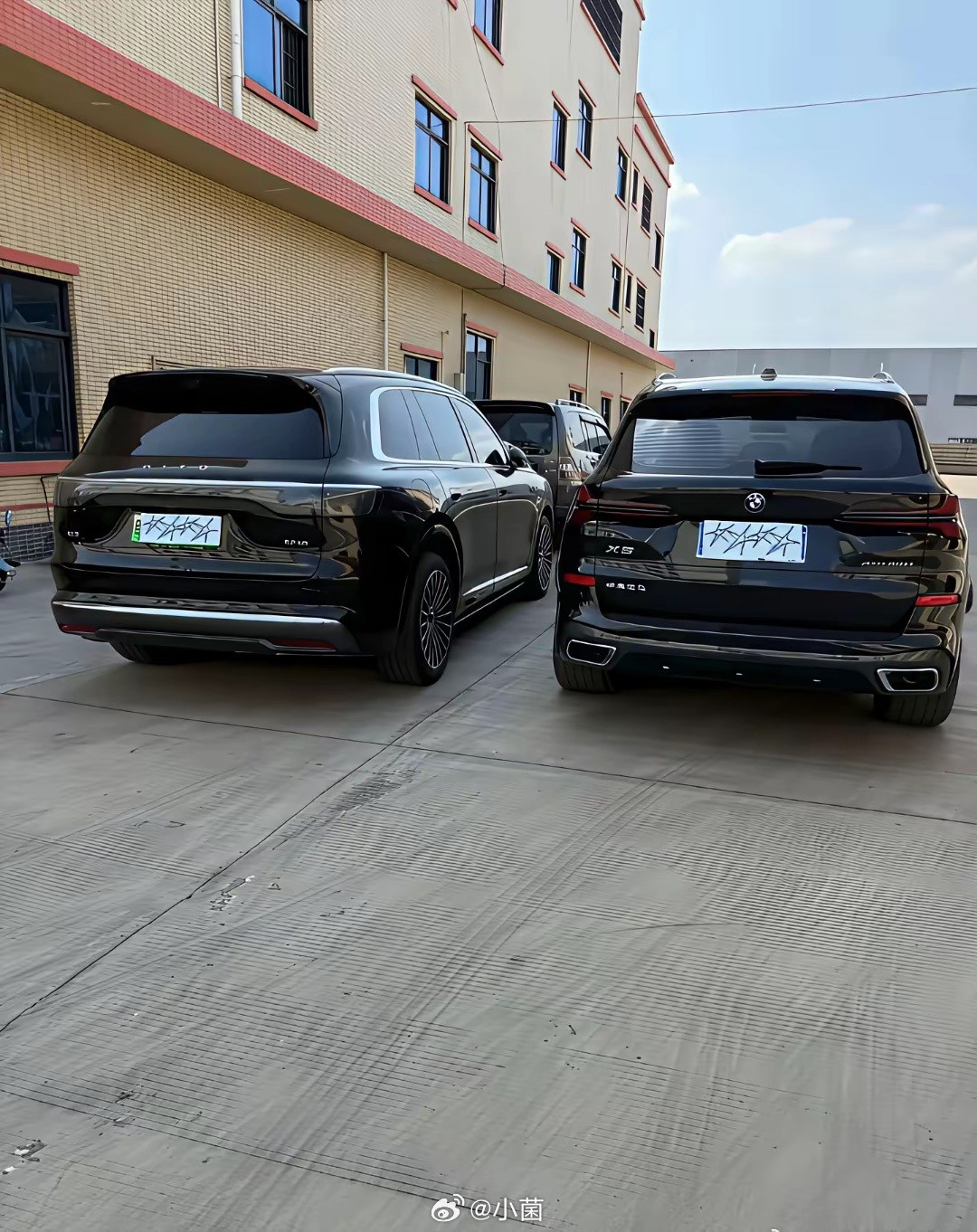 宝马X5和问界M8哪个更好看呀？大v聊车