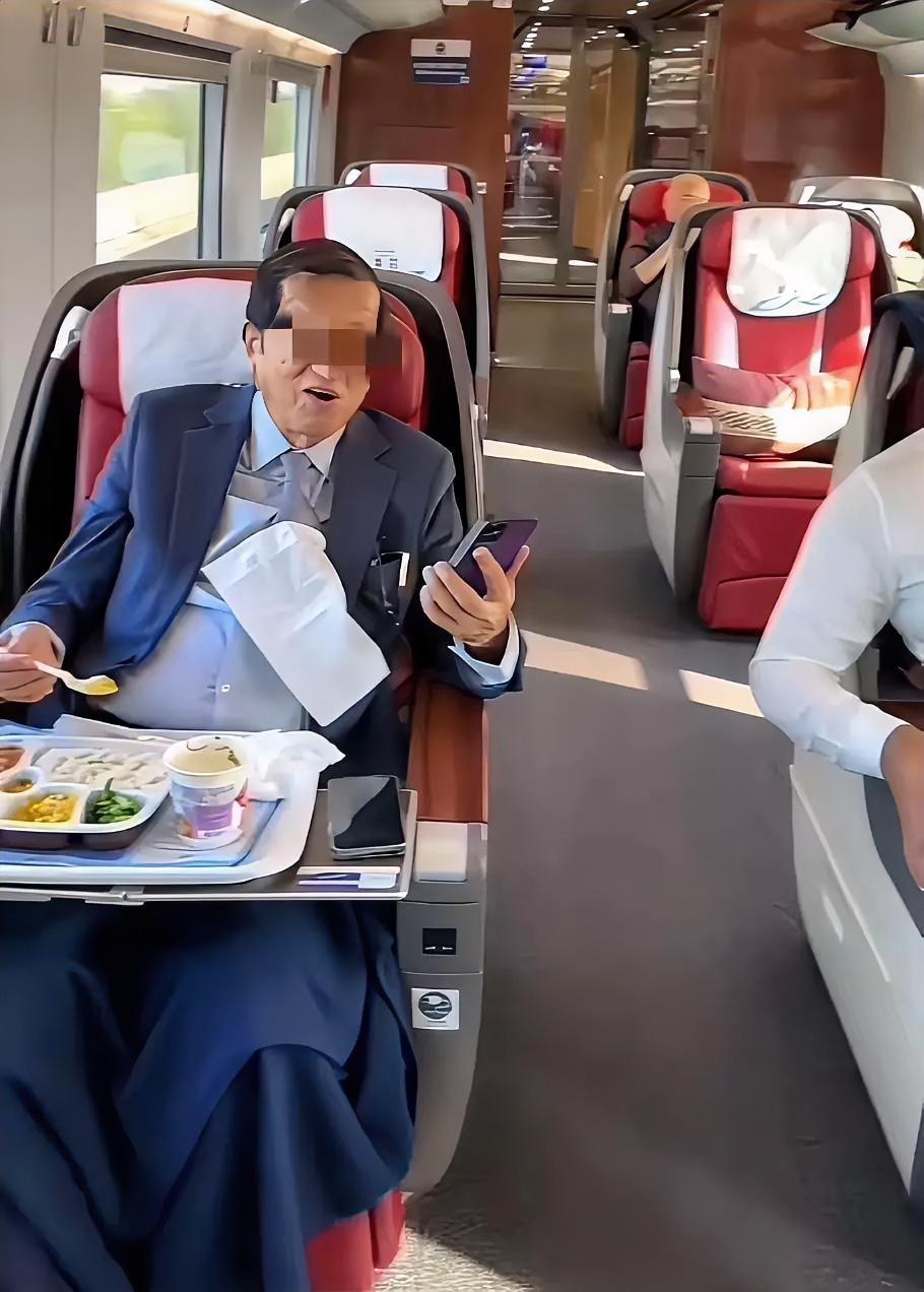 巴基斯坦高层领导来华，找了一个常年在中国生活的巴基斯坦网红做向导，名字叫萨米。