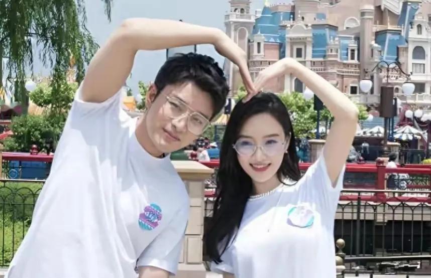 终于等到你，还好我没放弃。彻底释怀的那一刻，贾乃亮和李小璐终于做出了决定。近日，