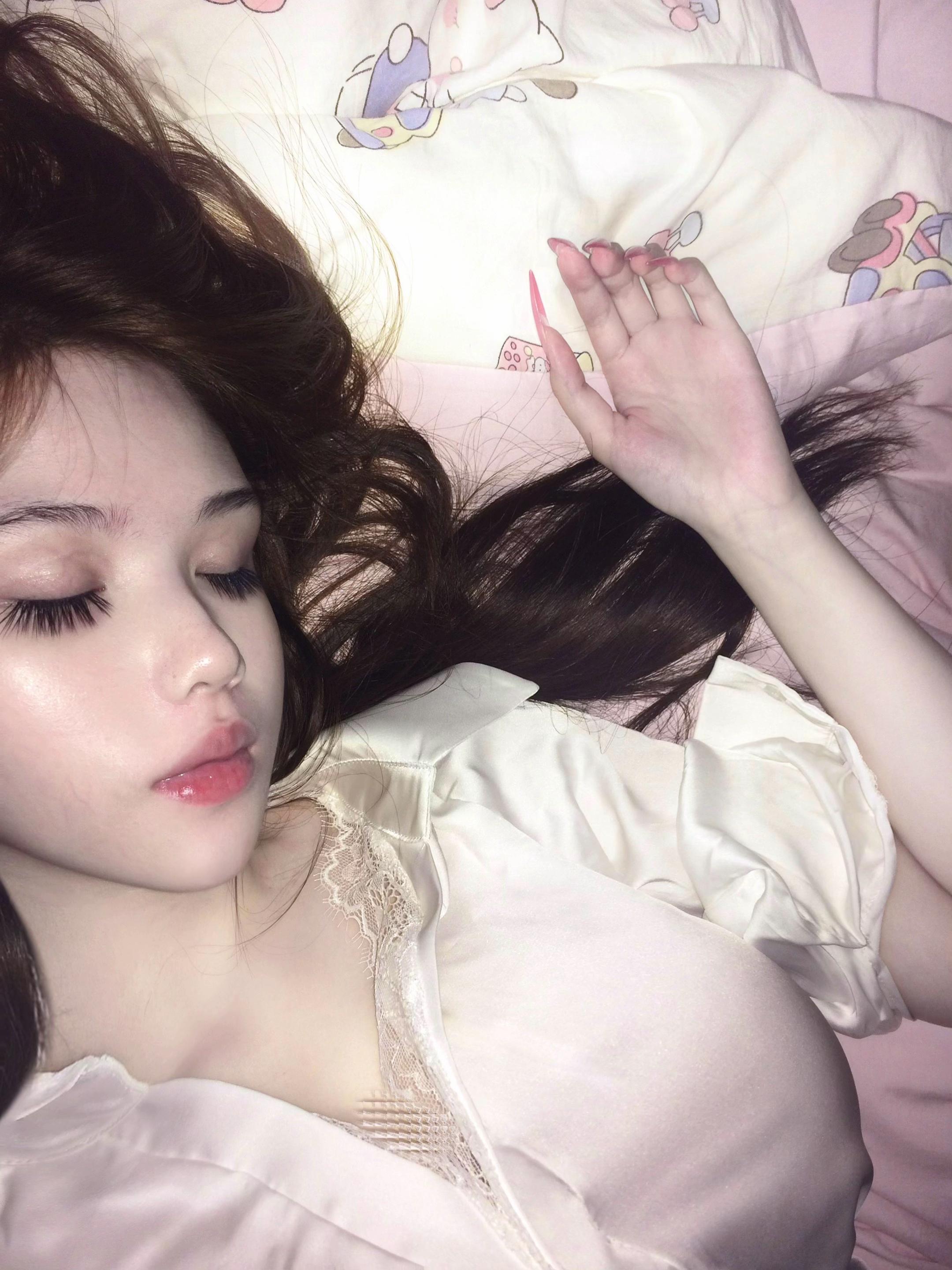 爱上你的这几年 我的心早就空了