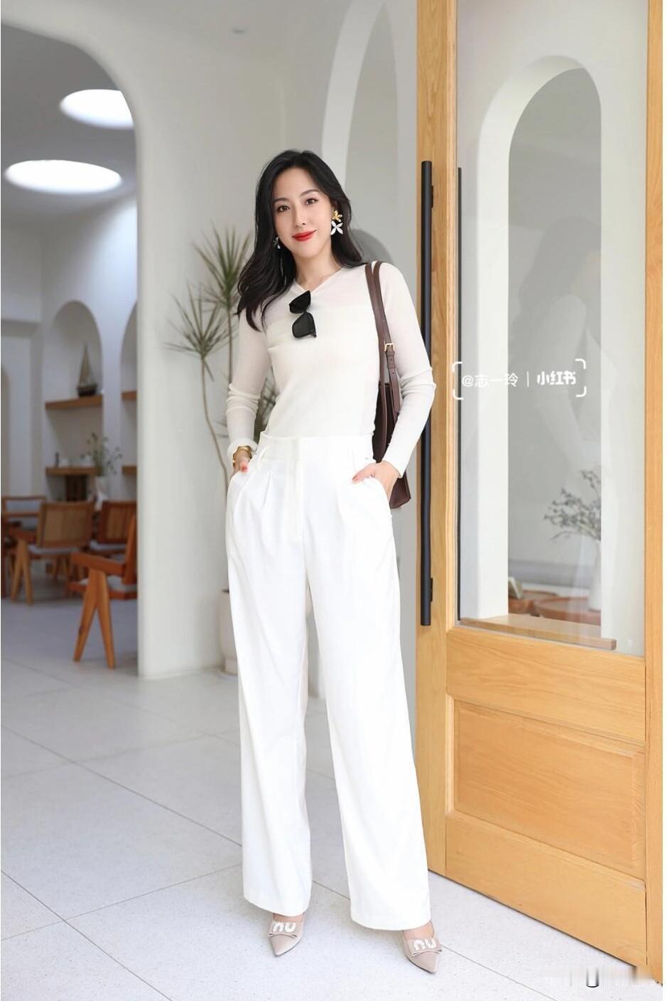 OOTD|温柔通勤|软糯的白色系太爱了~||白色总能让人看起来温柔又舒适