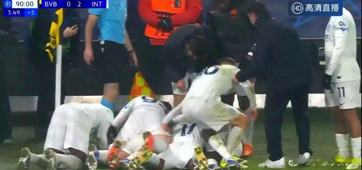 附加赛将对阵闪耀哥，或者穆帅的本菲卡！迪马尔科直接任意球建功，迪乌夫替补上场锁定