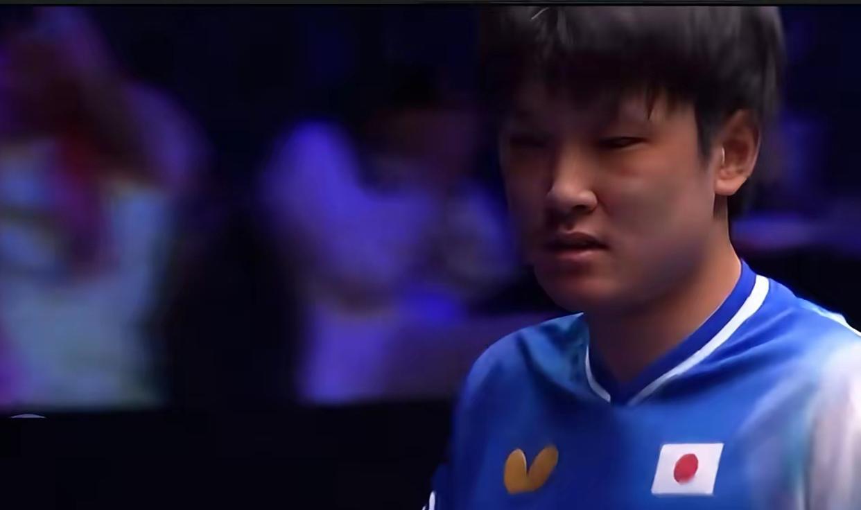 张本智和输球后，很“不情愿”向日媒坦诚3个原因：1、无法适应薛飞的直板打
