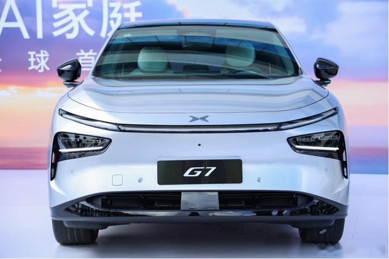 小鹏G7正式发布预售，预售价仅23.58万元！✨图灵AI芯片全球首搭✨全本地端V