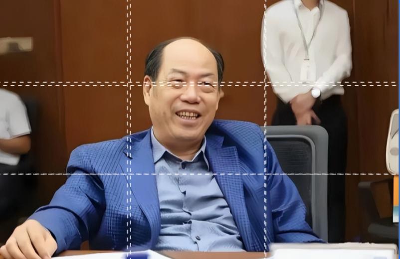 为什么碧桂园的体量是恒大的4倍之多，全国这么多密密麻麻的项目，还能撑到现在，短短